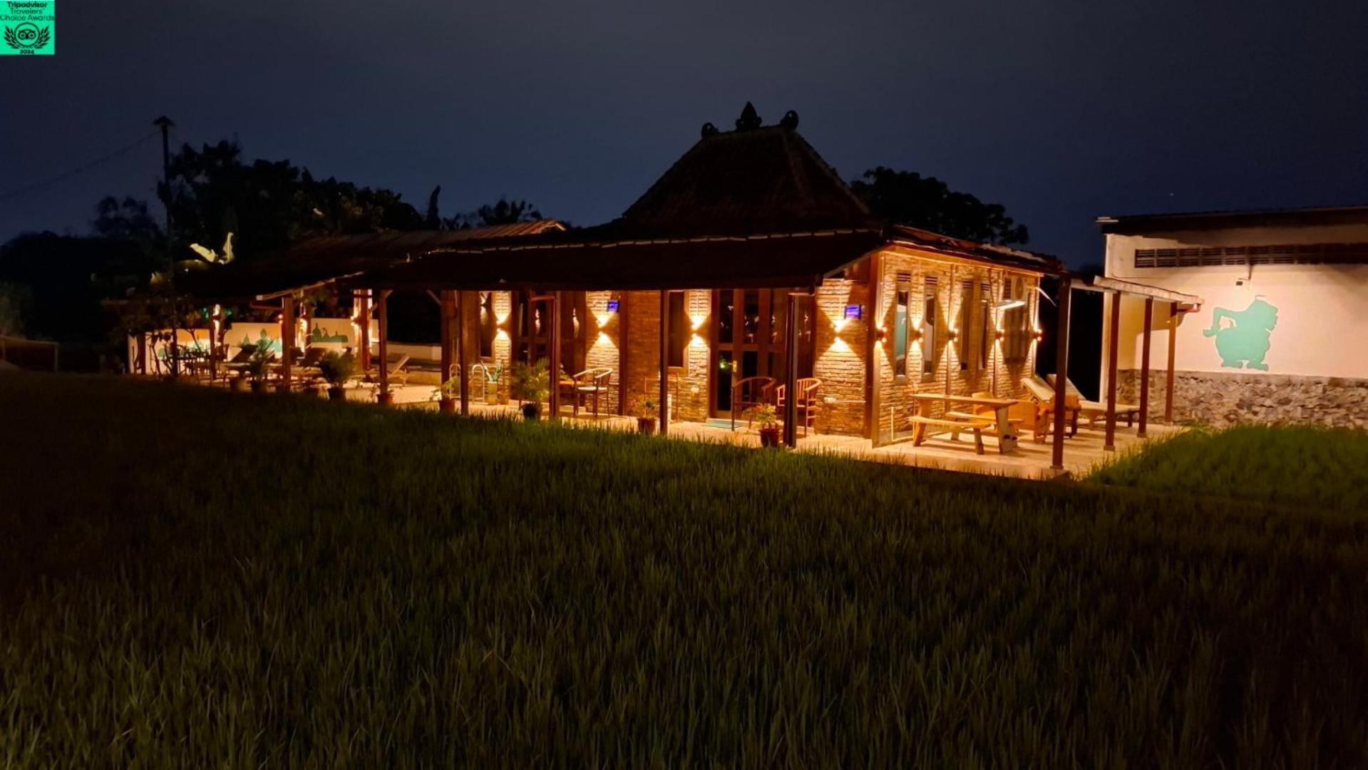 Alamanda Family Villas, Pool & Local Tours Jogyakarta Zewnętrze zdjęcie